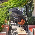 La Pulcinella Maison De Famille Pouzilhac