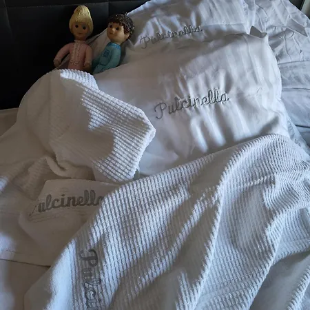 La Pulcinella Maison De Famille