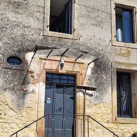 La Pulcinella Maison De Famille Сasa de vacaciones *